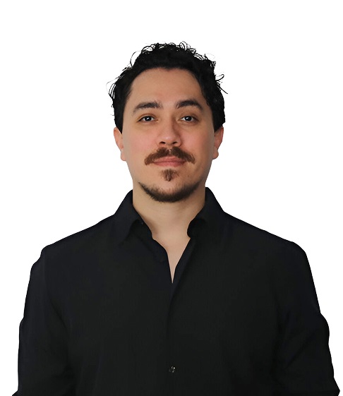 Leonardo Barros, founder and CEO of Solved Puzzle Marketing Agency in Miami